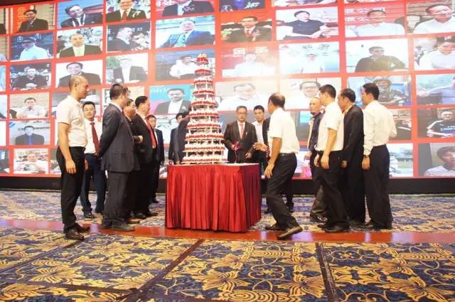 燃?xì)饪緺t,旋轉(zhuǎn)爐,熱風(fēng)循環(huán)爐,冷凍醒發(fā)箱,起酥機(jī),組合爐-賽思達(dá)-世界級烘焙設(shè)備品牌 燃?xì)饪緺t,旋轉(zhuǎn)爐,熱風(fēng)循環(huán)爐,冷凍醒發(fā)箱,起酥機(jī),組合爐-賽思達(dá)-世界級烘焙設(shè)備品牌