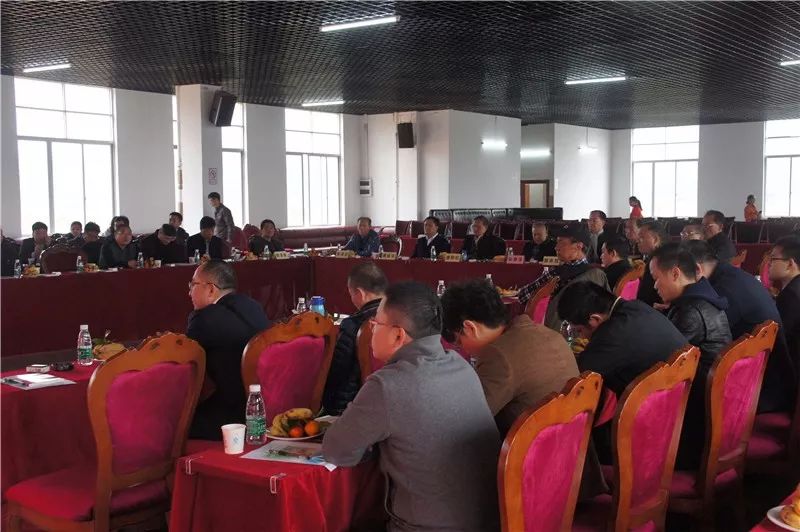 “凝聚正能量，譜寫新篇章——2018會長（擴(kuò)大）迎新座談會”在賽思達(dá)成功召開