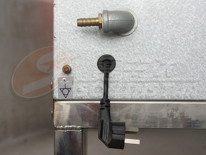 廣州賽思達豪華型二層四盤電腦版燃?xì)饪鞠?NFR-40HI管道與電源線