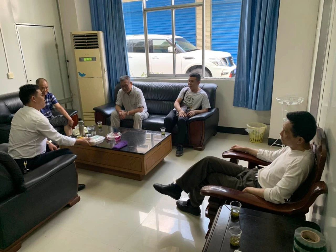 賽思達(dá)董事長(zhǎng)唐樹(shù)松拜訪(fǎng)貴陽(yáng)客戶(hù)