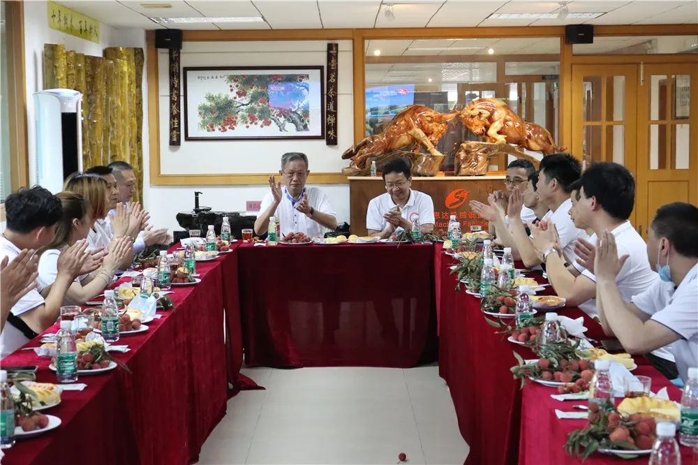 【賽思達烤箱】四川省酒店用品行業(yè)協(xié)會考察團蒞臨賽思達參觀指導(dǎo) 【賽思達烤箱】四川省酒店用品行業(yè)協(xié)會考察團蒞臨賽思達參觀指導(dǎo)