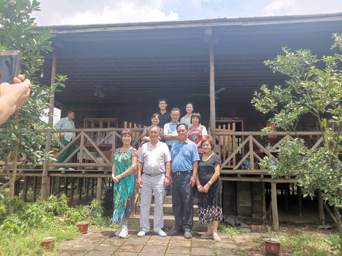 【賽思達烤箱】酒協(xié)一行訪農(nóng)莊，把盞言歡敘佳情